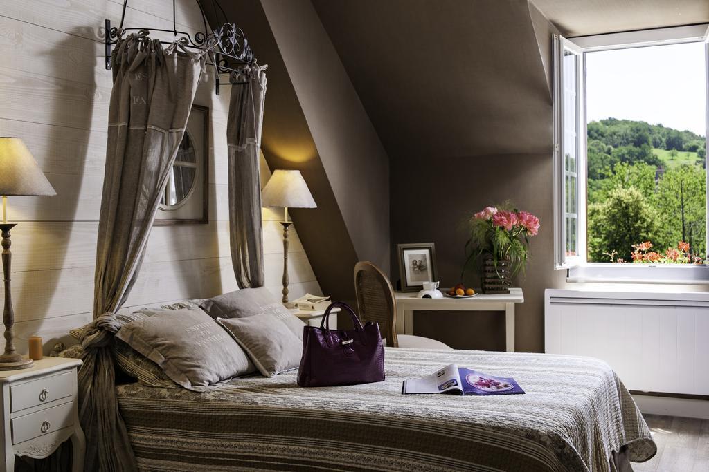 Hostellerie Belle Rive Gagnac-sur-Cere Exterior foto